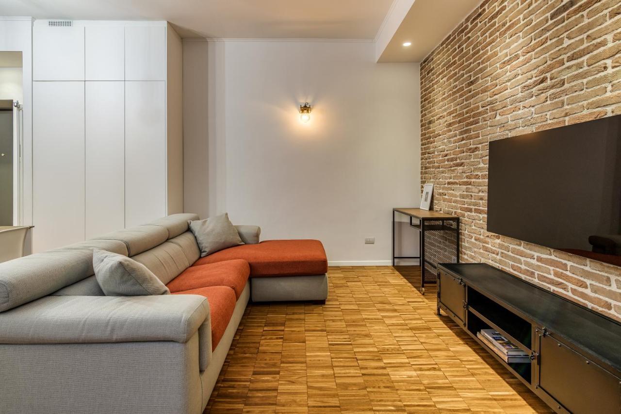 Beplace Apartments In Isola 밀라노 외부 사진